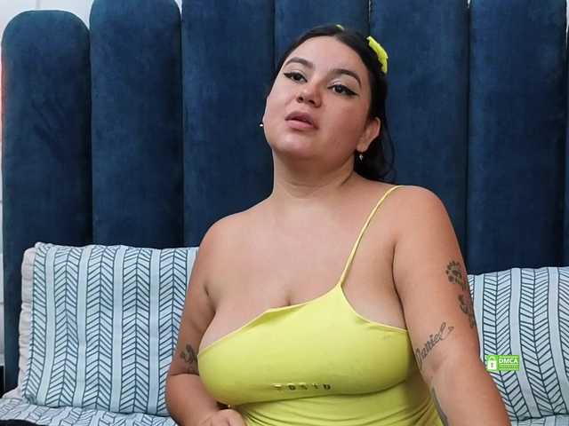 JadeGlow live cam on BongaCams