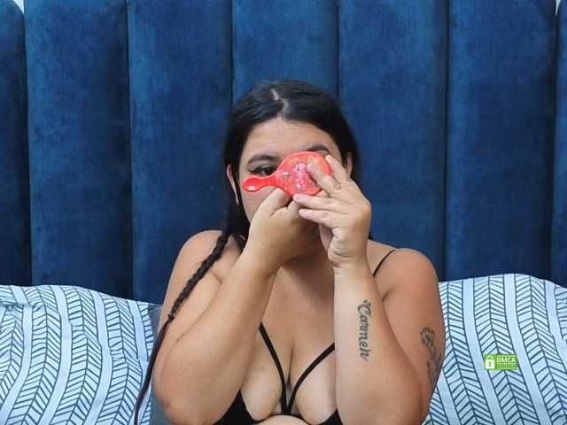 JadeGlow live cam on BongaCams