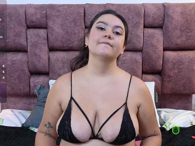 JadeGlow live cam on BongaCams