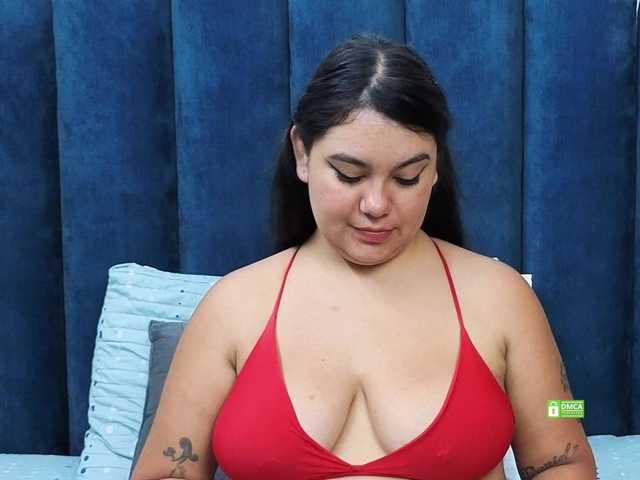 JadeGlow live cam on BongaCams