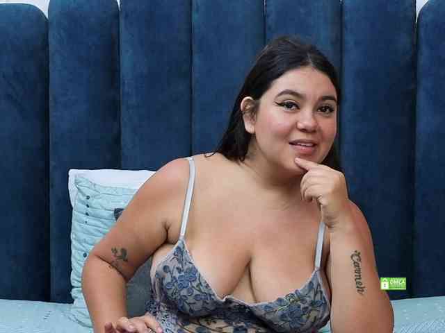 JadeGlow webcam