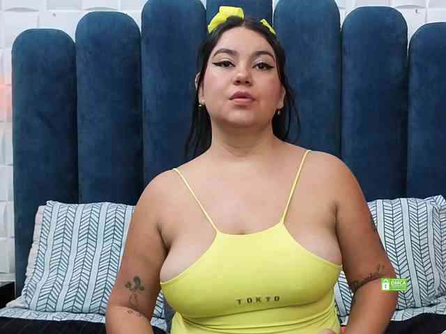 JadeGlow webcam