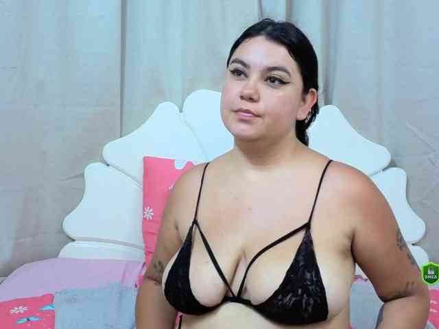 JadeGlow webcam