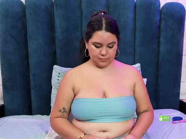 JadeGlow webcam