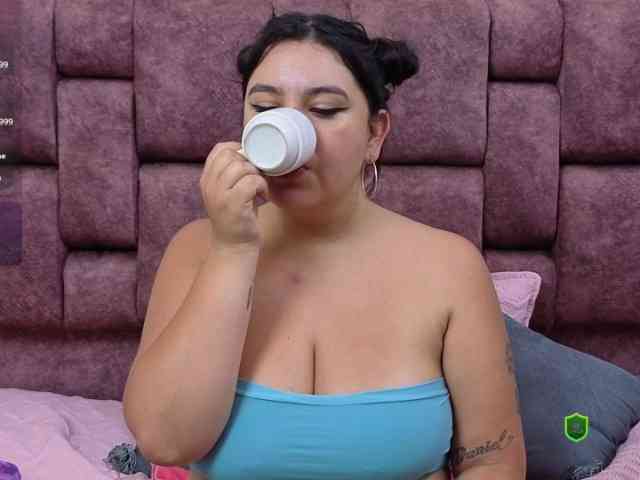 JadeGlow webcam