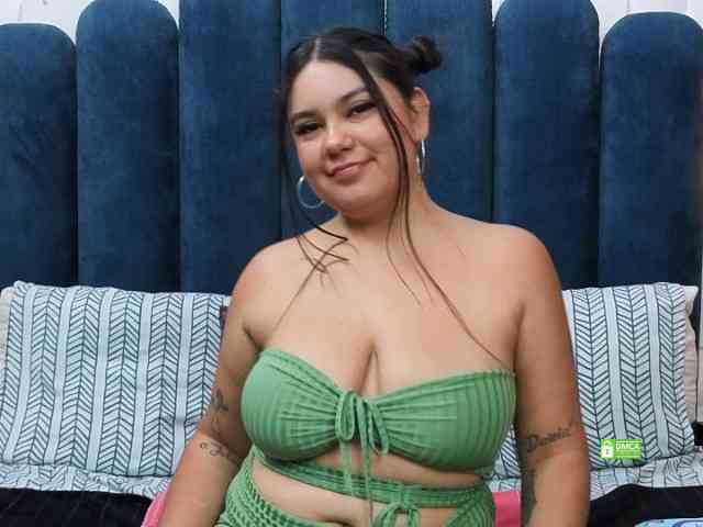 JadeGlow webcam