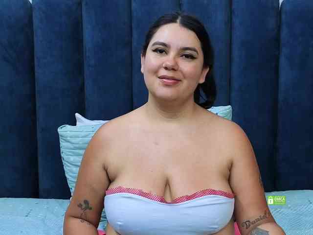 JadeGlow webcam