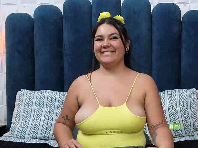 JadeGlow webcam