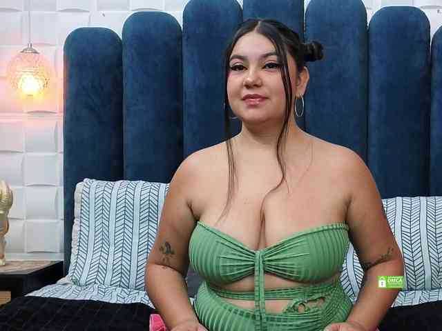JadeGlow webcam