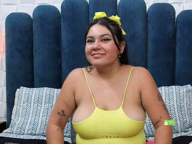 JadeGlow webcam