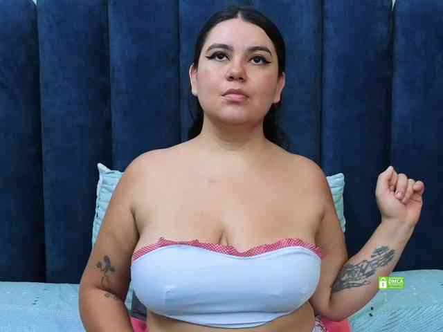 JadeGlow webcam