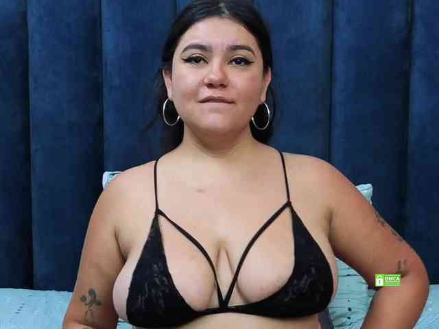 JadeGlow webcam