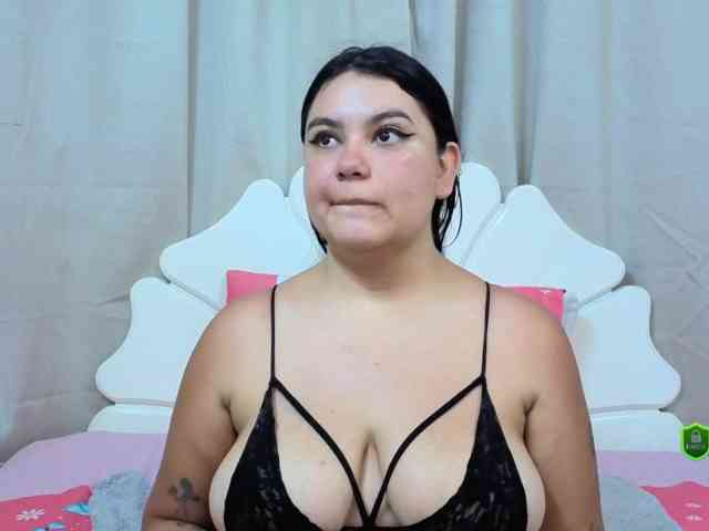 JadeGlow webcam