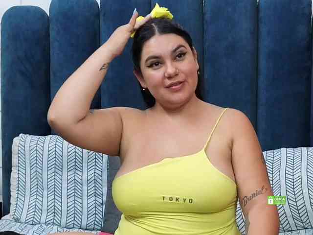 JadeGlow webcam