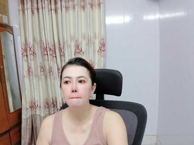 Lindahot69 live cam preview