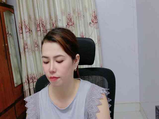 Lindahot69 webcam