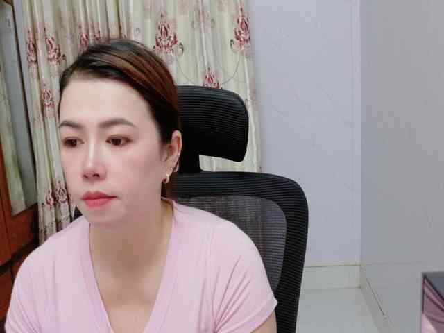 Lindahot69 webcam