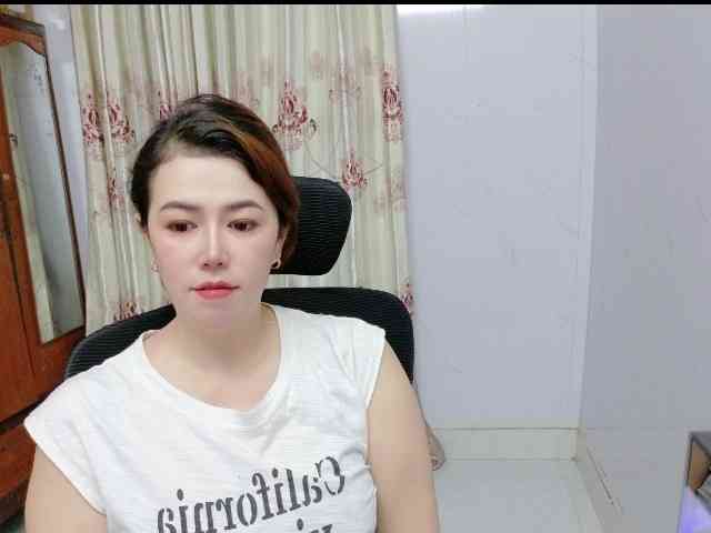 Lindahot69 webcam
