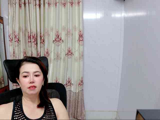 Lindahot69 webcam