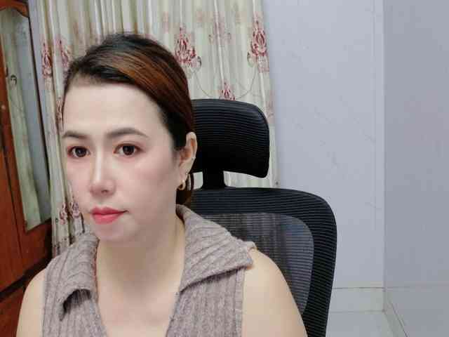 Lindahot69 webcam