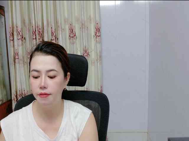Lindahot69 webcam