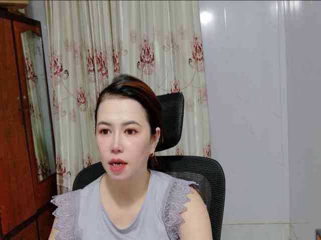 Lindahot69 webcam