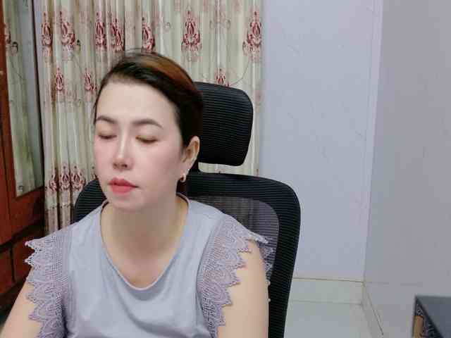 Lindahot69 webcam