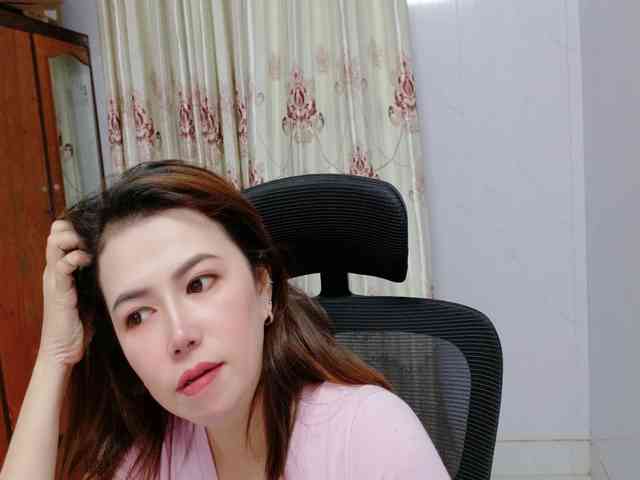 Lindahot69 webcam