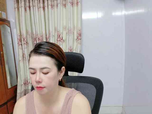 Lindahot69 webcam