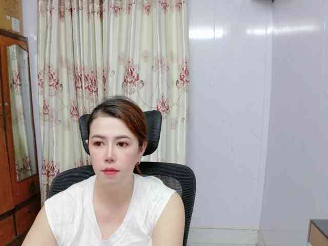 Lindahot69 webcam