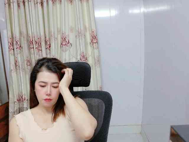 Lindahot69 webcam