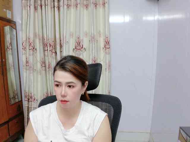 Lindahot69 webcam