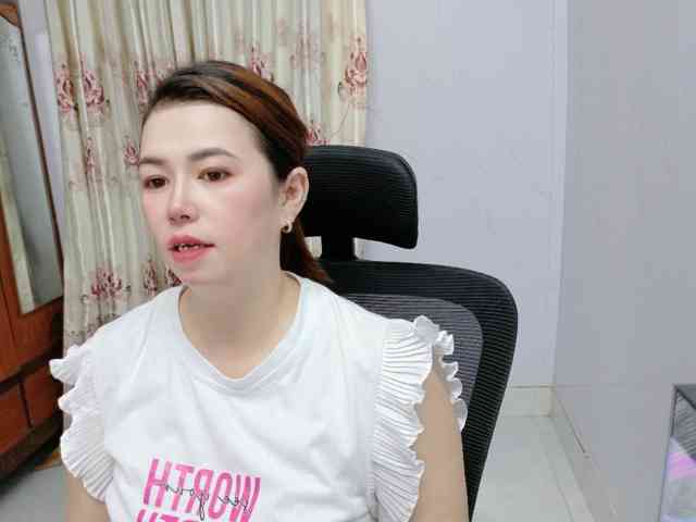 Lindahot69 webcam