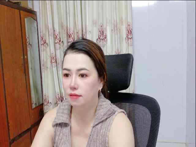 Lindahot69 webcam