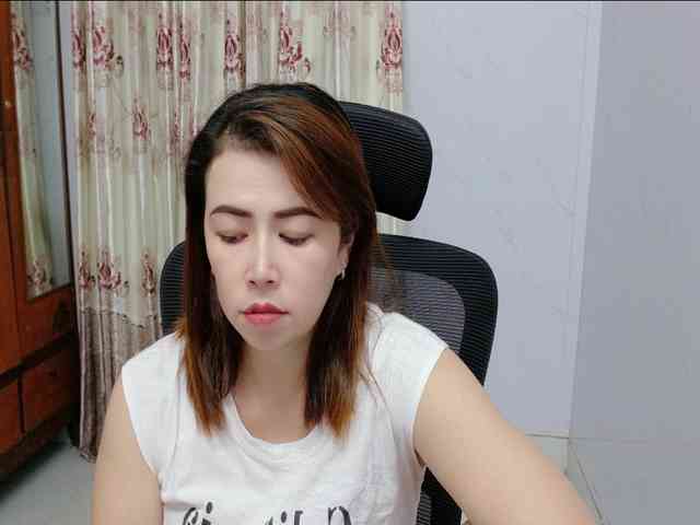 Lindahot69 webcam