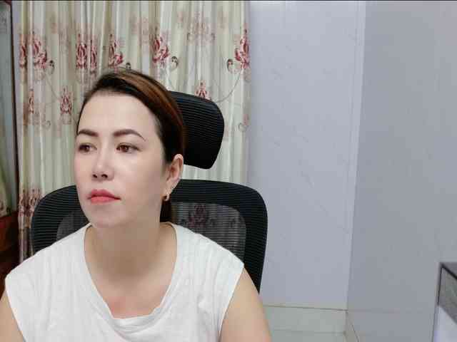 Lindahot69 webcam