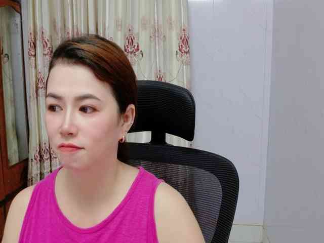 Lindahot69 webcam
