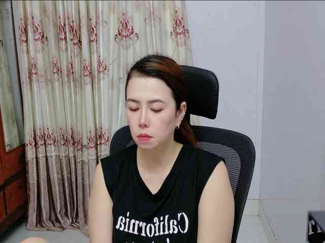 Lindahot69 webcam