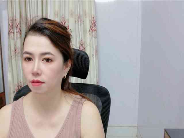 Lindahot69 webcam