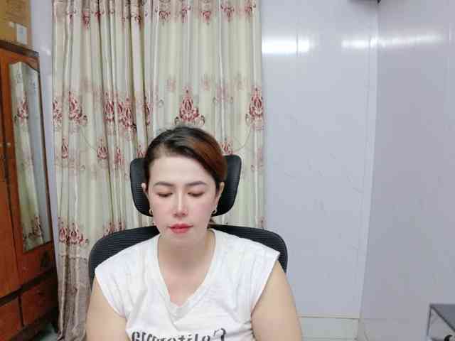 Lindahot69 webcam