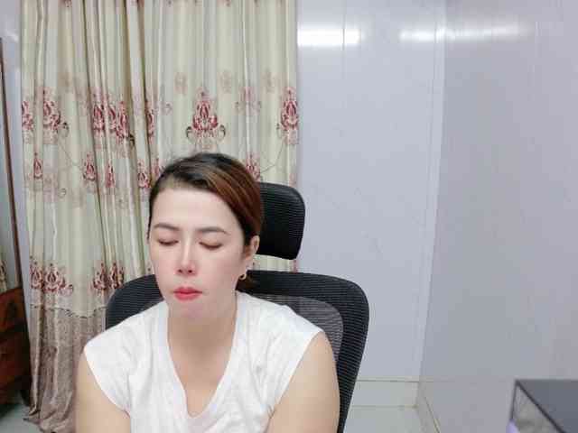 Lindahot69 webcam