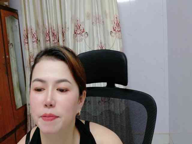 Lindahot69 webcam