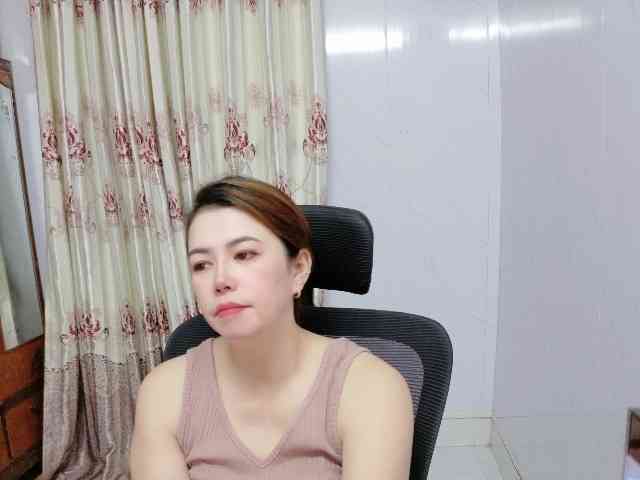 Lindahot69 webcam
