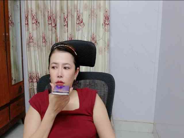 Lindahot69 webcam