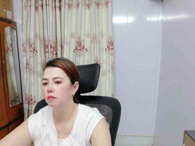 Lindahot69 webcam