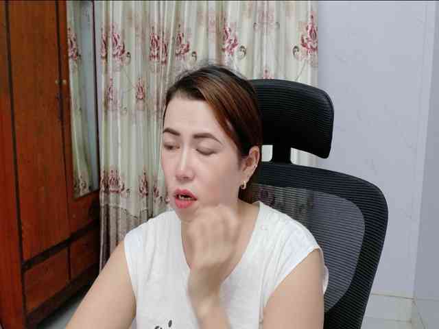 Lindahot69 webcam