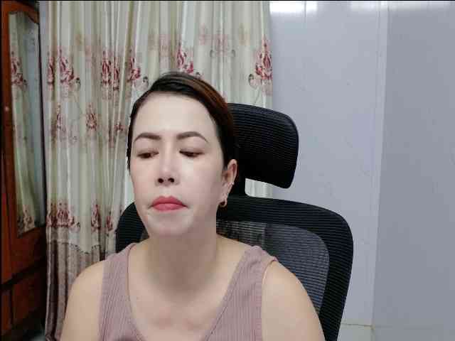 Lindahot69 webcam
