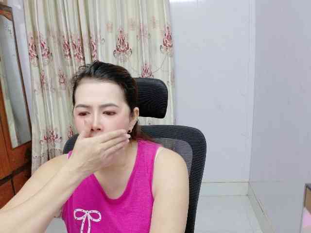 Lindahot69 webcam