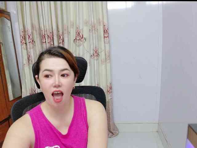 Lindahot69 webcam