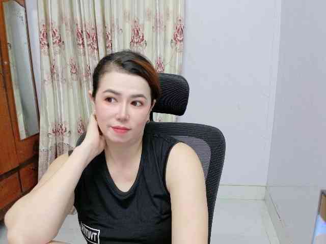 Lindahot69 webcam